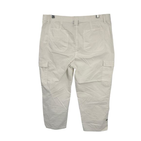 Chicos 2.5 Cargo Crop Pants size Large/14 White Stretch Cotton Resort - Picture 2 of 12